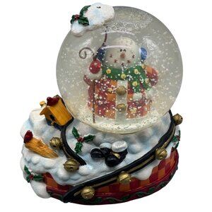 Christmas Snowman Snow Globe With Festive Base & Decorative Snowflakes 6" READ
